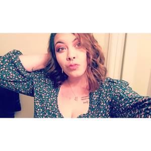 Meet your Posher, Corinne